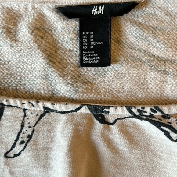 H&M Cheetah Top - Picture 5 of 7